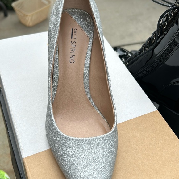 Call it spring woman’s shoes - Picture 7 of 10